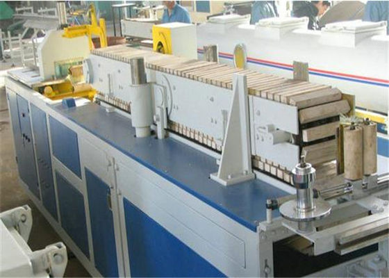 Mesin Ekstrusi PVC Skirting Board, Lini Produksi Profil / Extruder Profiel Plastik