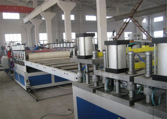 Mesin PVC Foam Dewan Efisiensi Tinggi, Garis Ekstrusi Papan Plastik Sekrup Ganda