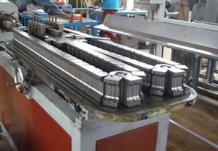 PP / PE Elelctrical Wire Pipe Plastik Mesin Screw Extruder Tunggal