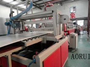 Harga yang bagus Mesin WPC Foam Board Konstruksi CELUKA Full Automatic Wood Powder on line