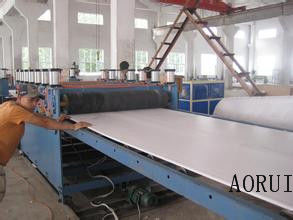 Harga yang bagus Dekorasi PVC Papan Berbusa Extruder Lembar Busa Garis Ekstrusi Untuk Piring Bisnis on line