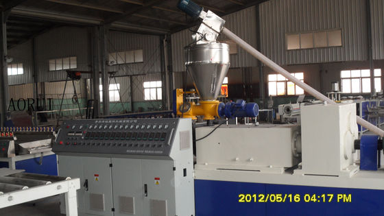 Harga yang bagus Saluran Ekstrusi Pipa Plastik Drainase CPVC / UPVC on line