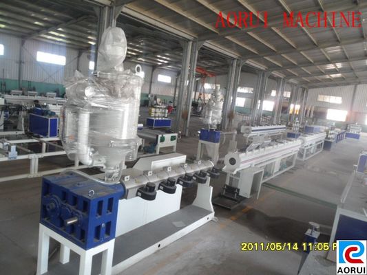 Harga yang bagus Jalur Produksi Pipa Plastik PVC Untuk Ekstrusi Pipa Drainase on line