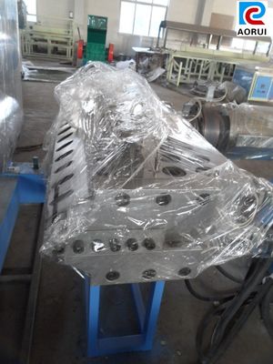Harga yang bagus Lini Ekstrusi Plastik Kayu Output Tinggi untuk Pelat Konstruksi Template Dapur on line