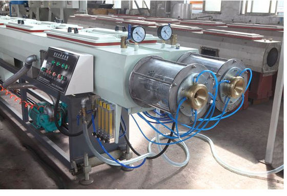Harga yang bagus Kontrol PLC PVC Plastik Pipa Ekstrusi Garis Mesin Screw Extruder Ganda on line