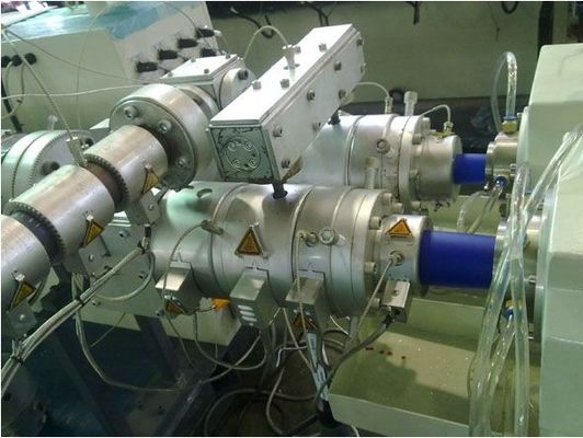 Harga yang bagus CE / ISO9001 Twin Screw Extruder Pvc Pipa Ekstrusi Baris 150-800kg / H on line