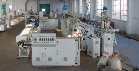 Harga yang bagus Mesin Plastik Pipa Sekrup Ganda Pembuatan Serat PVC Yang Diperkuat Extruder Pipa Lembut on line