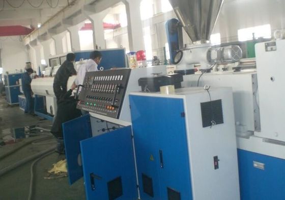 Harga yang bagus Mesin Ekstrusi Pipa Plastik Sekrup Tunggal 50 HZ, Jalur Produksi Pipa PE CE UL CSA on line