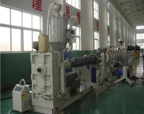Harga yang bagus CE Plastik Pipa Extrusion Line Mesin Screw Extruder Pipa Plastik PE Tunggal on line