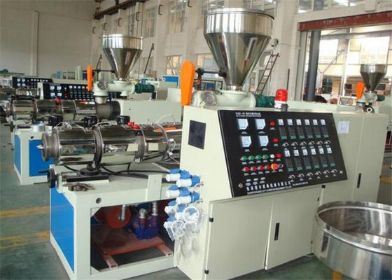 Harga yang bagus Pipa PVC Plastik / Profil / Papan / Lembar Twin Screw Extrusion Machine 80-100KG / H on line