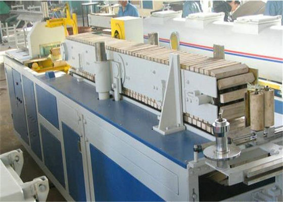 Harga yang bagus Jendela / Pintu Profil Double Screw Extruder Machine WPC Komposit Membuat Profil Mesin on line