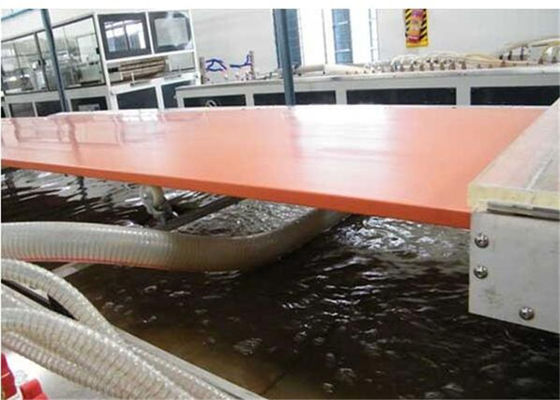 Harga yang bagus Jalur Produksi Papan WPC Sepenuhnya Otomatis, Jalur Produksi Papan Busa Pvc CE / ISO9001 on line