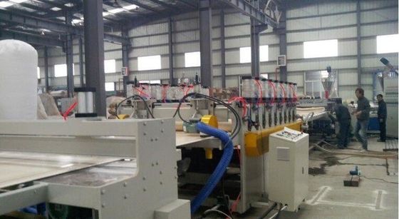 Harga yang bagus PVC WPC Kayu Plastik Garis Ekstrusi Komposit untuk Produksi Profil Jendela on line