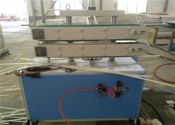 Harga yang bagus PVC Kayu Plastik WPC Profil Jalur Produksi Sepenuhnya Otomatis Siemens Motor on line