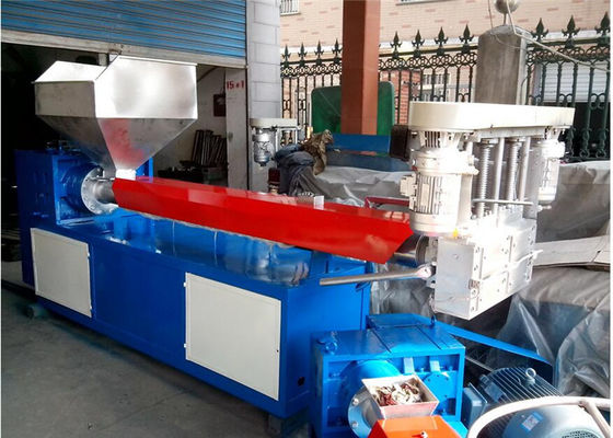 Harga yang bagus Butiran Daur Ulang Plastik Limbah Membuat Mesin Extruder Sekrup Ganda Siemens Motor on line