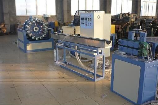 Harga yang bagus PVC Fiber Reinforced Suction Hose Pipa Plastik Extrusion Line 0.2-1.5m / Min on line