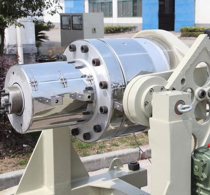 Harga yang bagus Sepenuhnya Otomatis ø20-50mm PVC Plastik Extrusion Line 250kg / H on line