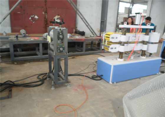 Harga yang bagus WPC Railway Slippers Profile Extruder, Mesin Profil Dekorasi on line