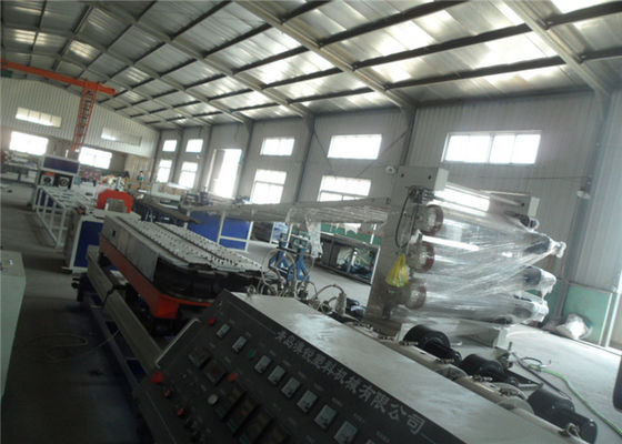 Harga yang bagus Jenis vertikal Pipa Plastik Ekstrusi Line PE PVC Plastik Produksi Pipa Bergelombang on line