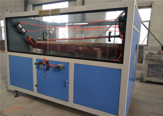 Profesional Plastik Pipe Extrusion Line Untuk PE Pipe 16-630mm 25m*2.6m*1.8m 38Cr Moaia Sekrup Dan Barel