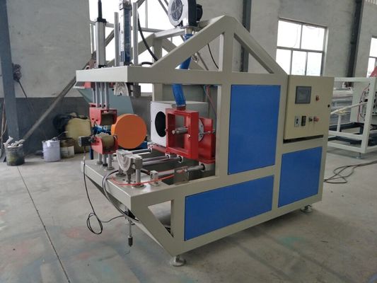 Polyethylene Disesuaikan Plastik Pipe Extrusion Line OMRON Pengontrol Suhu