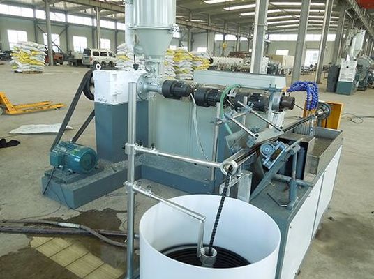 Harga yang bagus Jalur Produksi Pipa Bergelombang Otomatis, Selang Hidrolik Sprial Pelindung Single Screw Extruder on line