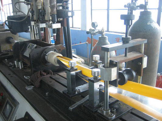 Harga yang bagus PE HDPE Extruder Sekrup Tunggal Untuk Pipa Pasokan Energi 4,5mm - 50mm on line