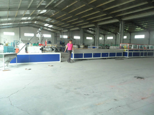 Harga yang bagus PVC WPC Jendela dan Garis Ekstrusi Profil Pintu Sepenuhnya Otomatis on line