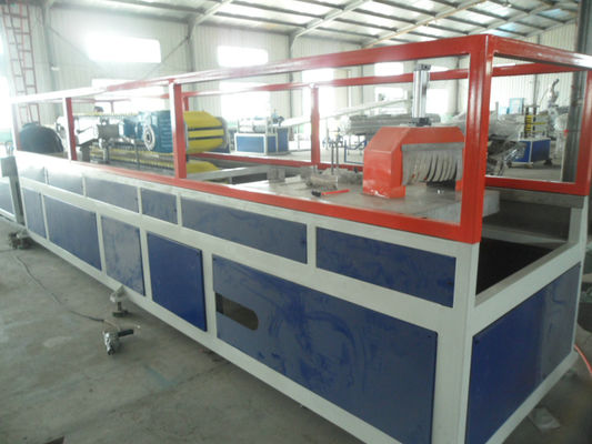 Harga yang bagus Double Screw WPC Profil Line Produksi, WPC Floor Profile Making Machine on line