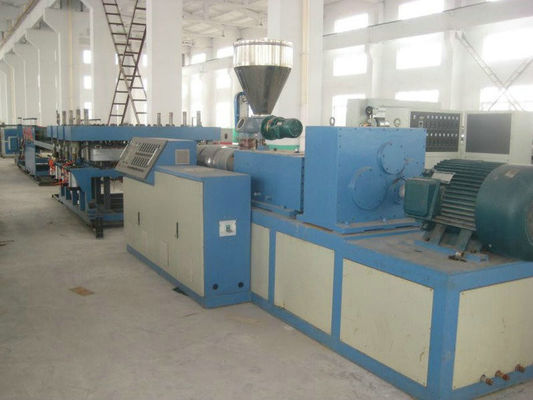 Harga yang bagus Sepenuhnya otomatis Lembar Busa Kerak PVC Extruder untuk Lini Produksi Papan PVC on line