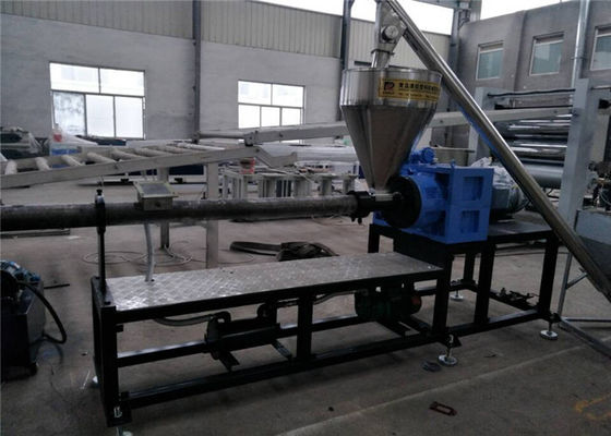Garis Extruder Masterbatch Film Otomatis 380V Dengan Sekrup Tunggal
