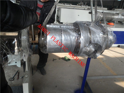 Harga yang bagus 50HZ Extrud Twin Screw Extruder / Advanced Plastic Pipe Extrusion Line yang canggih on line