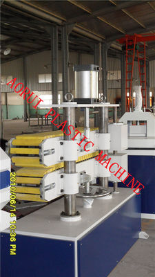 Harga yang bagus PPR Aluminium Pipa Plastik Garis Ekstrusi 380V 50HZ 3 Phase CE UL CSA on line