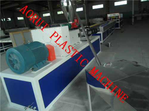 Harga yang bagus CE ISO9001 WPC Profil Lini Produksi WPC Wood Plastic Profile Making on line