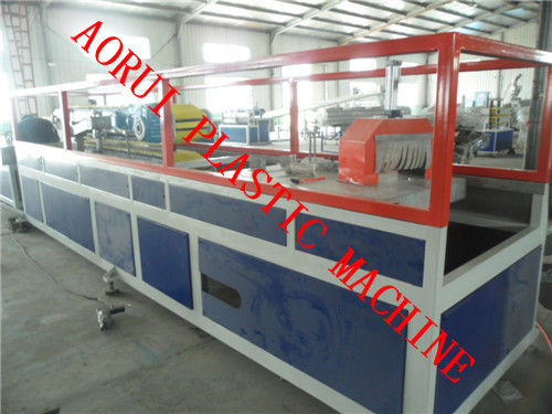 Harga yang bagus PVC PE PP Plastik dan Kayu Foamed WPC Profil Jalur Produksi CE ISO9001 on line