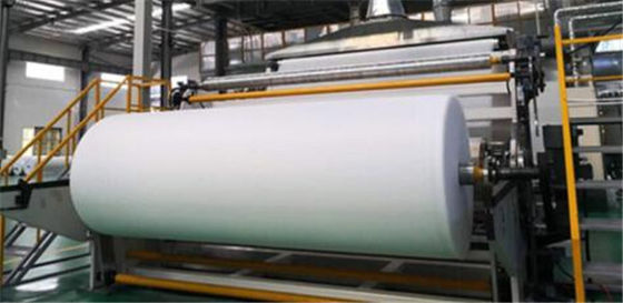 Harga yang bagus 50 Extruder Melt Blown Machine 600mm Lebar Mesin PP bukan tenunan on line