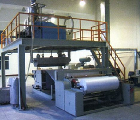 Harga yang bagus Sekrup Tunggal Meleleh Ditiup Mesin PP Nonwoven Kain Membuat Mesin Untuk Masker on line