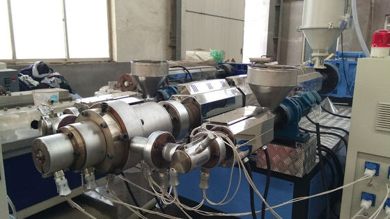Harga yang bagus PLC LLDPE Pipe Single Screw Extruder Daur Ulang Pelletizing on line