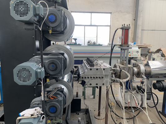 Harga yang bagus Mesin Papan Busa PVC Double Throttling Twin Screw on line
