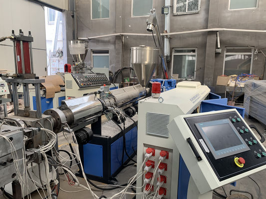 Harga yang bagus Garis Ekstrusi Papan Plastik Sekrup Ganda PVC Foam Extruders Membuat 380V on line