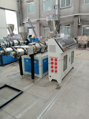 50-200mm Pvc Pipe Extrusion Line Disesuaikan Total Power Dua Nomer Sekrup