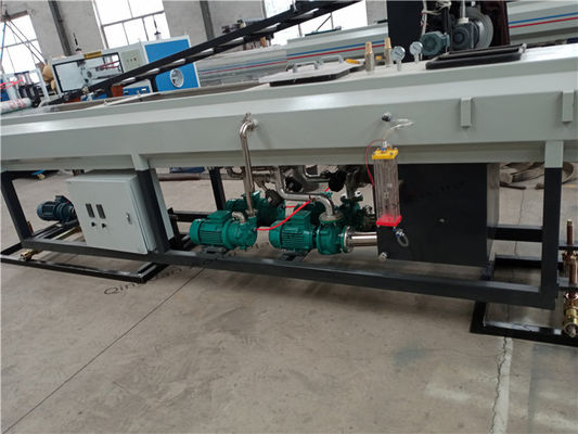 Harga yang bagus PLC Cerdas 300kg / H Garis Ekstrusi Pipa Plastik 90kw on line