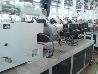 Harga yang bagus Lini Produksi Profil WPC Daur Ulang Untuk Pavilion on line