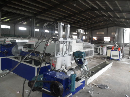 Harga yang bagus LDPE / HDPE Film Daur Ulang Granule Single Screw Extruder on line