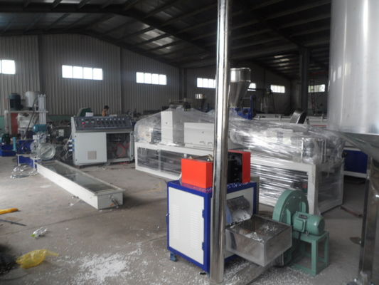 Harga yang bagus Mesin Ekstrusi Plastik PP / PE Granule Masterbatch Dua Tahap on line