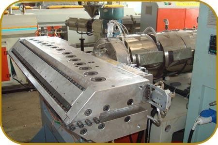 Harga yang bagus Kosmetik Lini Produksi Lembar Plastik Daur Ulang, Extruder Lembar Plastik PET Multilayer on line